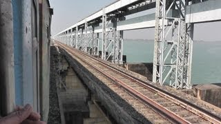 Crossing the Ganga on the Farakka Barrage  New JalpaiguriHowrah Shatabdi Mar 2 2013 [upl. by Ashla434]