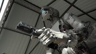 This Russian robot shoots guns [upl. by Coucher]