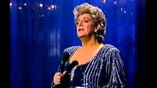 ROSEMARY CLOONEY SINGS quotWHEN OCTOBER GOESquot [upl. by Yelyk]