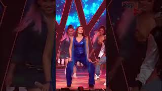 Vaaste Dance Dhvani Bhanushali Live [upl. by Adrian]