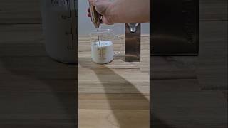 Aerolatte Handheld Milk Frother [upl. by Xaviera388]